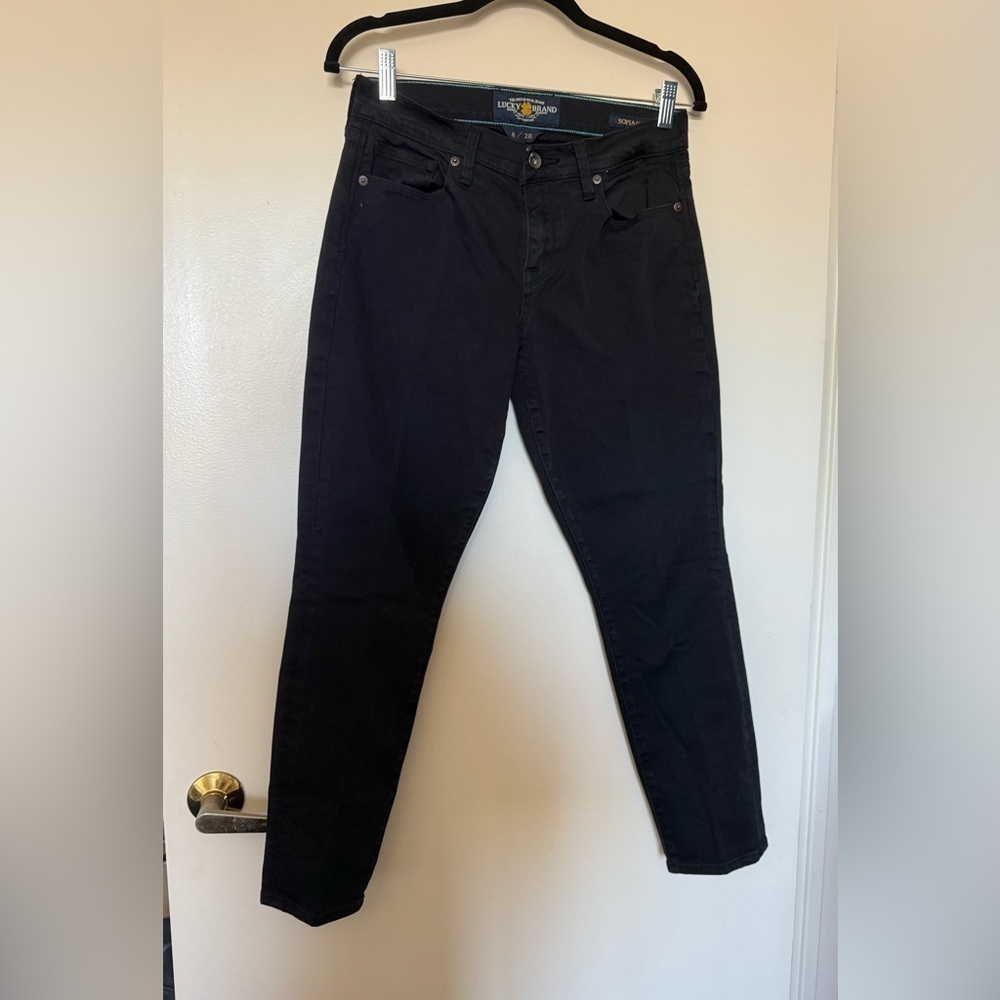 Lucky Brand Black Sofia Capri in Size 6/28